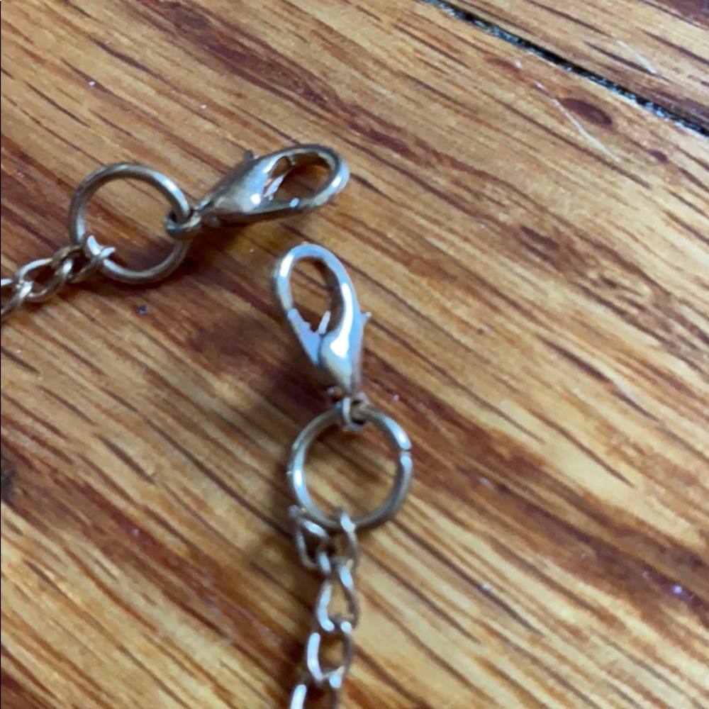 Decorative necklace - Picture 3 of 4